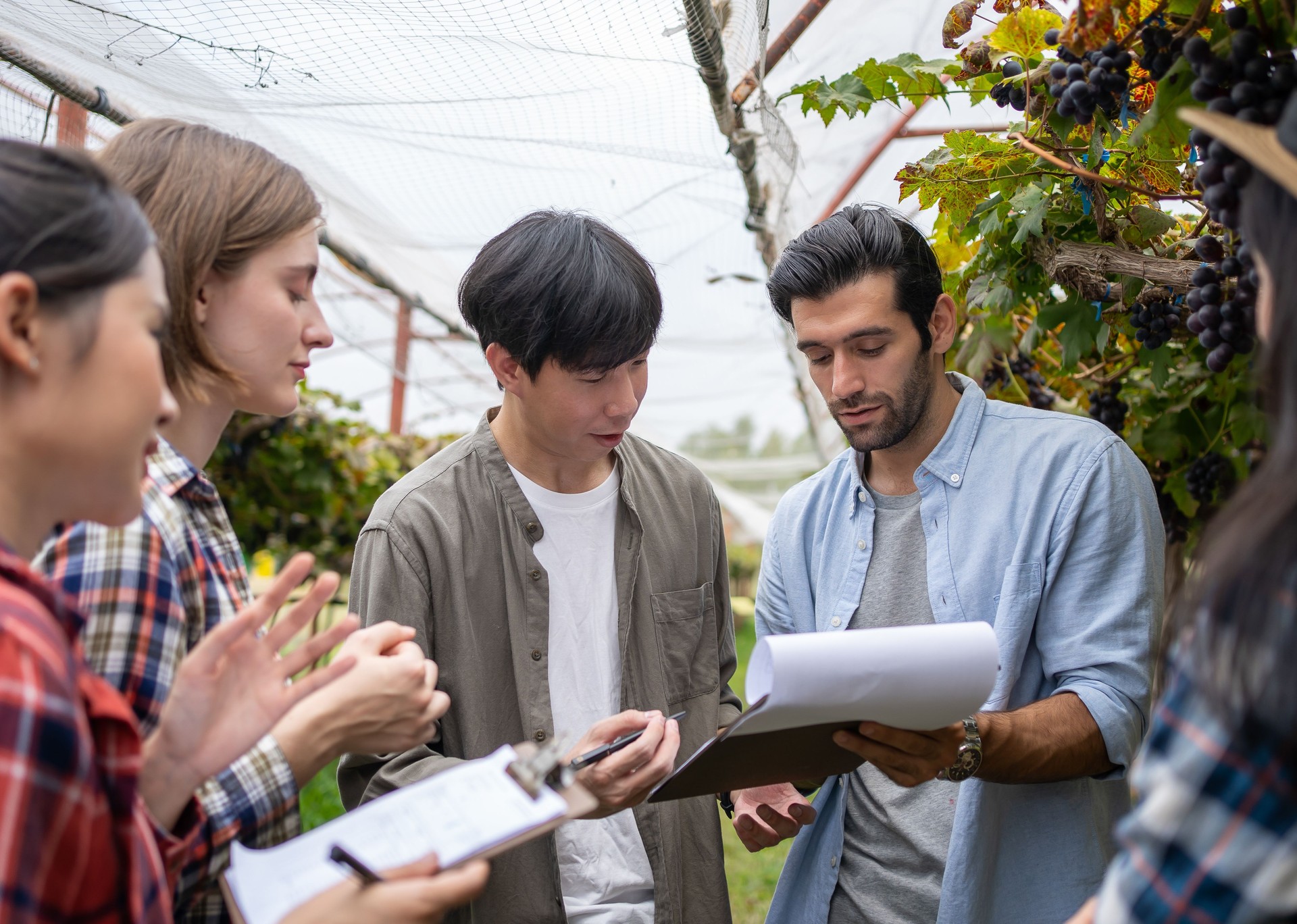 Agriculture group teaching Diversity students .
